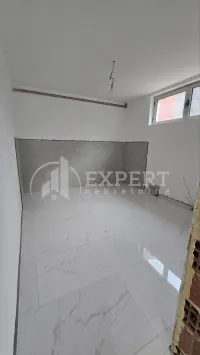 Poslovni prostor, Ledena stena — fotografija 10