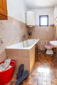 Kuća, Kalač brdo — fotografija 3
