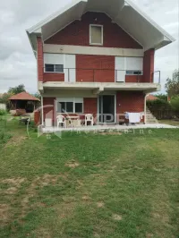 Kuća, Doljevac — fotografija 1