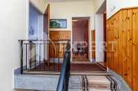 Kuća, Ledena stena — fotografija 10