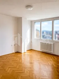 Stan, Bulevar Nemanjića Zona 3 — fotografija 1