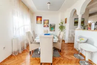 Kuća, Brzi brod — fotografija 4