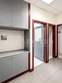Poslovni prostor, Čair — fotografija 17
