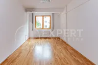 Poslovni prostor, Crveni pevac — fotografija 6