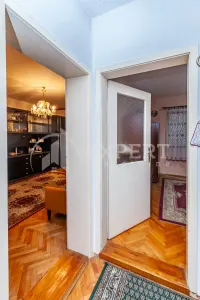 Kuća, Ledena stena — fotografija 1