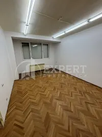 Poslovni prostor, Čair — fotografija 2