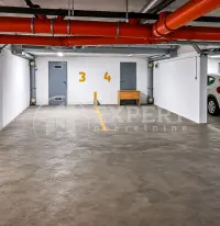 Garaža, Centar — fotografija 3