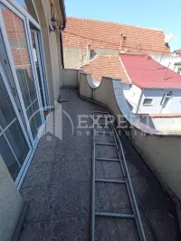 Kuća, Tehnički fakultet — fotografija 13