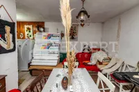 Kuća, Ostrovica — fotografija 3