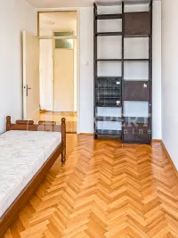 Stan, Gradska bolnica — fotografija 8