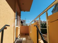 Kuća, Ledena stena — fotografija 30