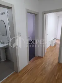 Poslovni prostor, Čair — fotografija 3
