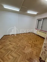 Poslovni prostor, Čair — fotografija 1