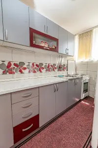 Stan, Centar — fotografija 6