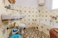 Kuća, Ledena stena — fotografija 6