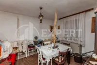 Kuća, Ostrovica — fotografija 1