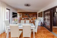 Kuća, Dom zdravlja — fotografija 15