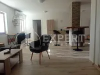 Kuća, Ledena stena — fotografija 49