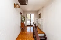 Kuća, Dom zdravlja — fotografija 22