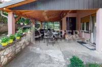 Kuća, Rasadnik — fotografija 1