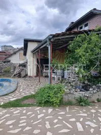 Kuća, Kičevo — fotografija 2