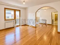 Poslovni prostor, Centar — fotografija 1