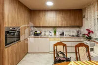 Kuća, Donji Komren — fotografija 6