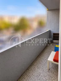 Stan, Gradska bolnica — fotografija 12