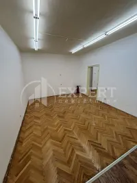 Poslovni prostor, Čair — fotografija 3