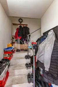 Kuća, Železnička stanica — fotografija 4