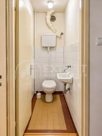 Stan, Gradska bolnica — fotografija 10
