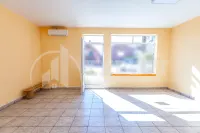 Kuća, Novo selo — fotografija 12
