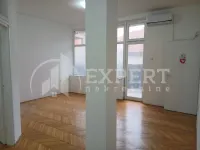 Poslovni prostor, Crveni pevac — fotografija 10