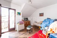 Kuća, Železnička stanica — fotografija 11