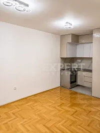 Poslovni prostor, Centar — fotografija 3