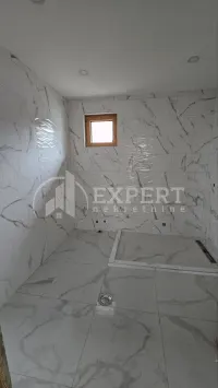 Poslovni prostor, Ledena stena — fotografija 8