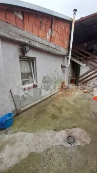 Kuća, Crveni Krst — fotografija 20