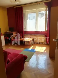 Kuća, Crveni pevac — fotografija 5