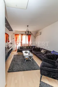 Stan, Bulevar Nemanjića — fotografija 3
