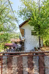 Kuća, Ostrovica — fotografija 21