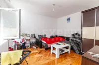 Kuća, Medicinski fakultet — fotografija 3