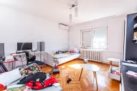 Kuća, Medicinski fakultet — fotografija 6