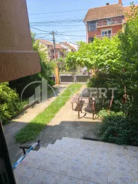 Kuća, Ledena stena — fotografija 76