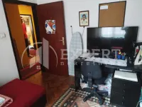 Kuća, Crveni pevac — fotografija 7