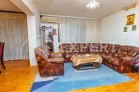 Kuća, Ledena stena — fotografija 1