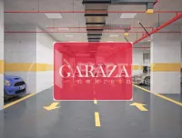 Garaža, Centar — fotografija 1