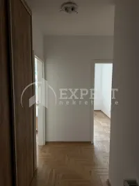 Stan, Bulevar Nemanjića Zona 3 — fotografija 11