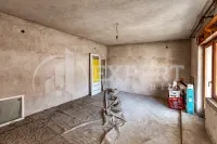 Kuća, Crveni Krst — fotografija 18